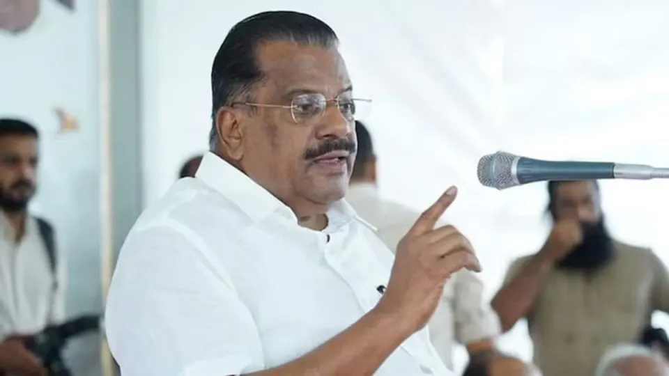 മകനെ ബി.ജെ.പി സ്ഥാനാർഥിയാക്കാൻ ശോഭാ സുരേന്ദ്രൻ ശ്രമിച്ചു – ആത്മകഥയിൽ ഇ.പി. ജയരാജൻ
