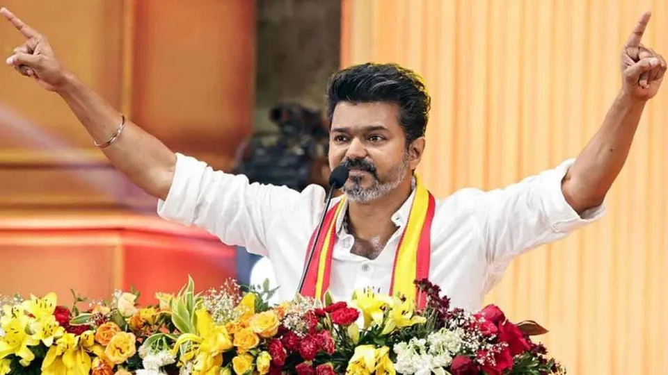 സുപ്രധാന പ്രഖ്യാപനങ്ങളുമായി മുഖ്യമന്ത്രി വിജയ്: പറന്ദൂർ വിമാനത്താവള പദ്ധതി ഉപേക്ഷിച്ചു; സൗജന്യ പാചകവാതകവും ബസ് യാത്രയും പ്രഖ്യാപിച്ചു